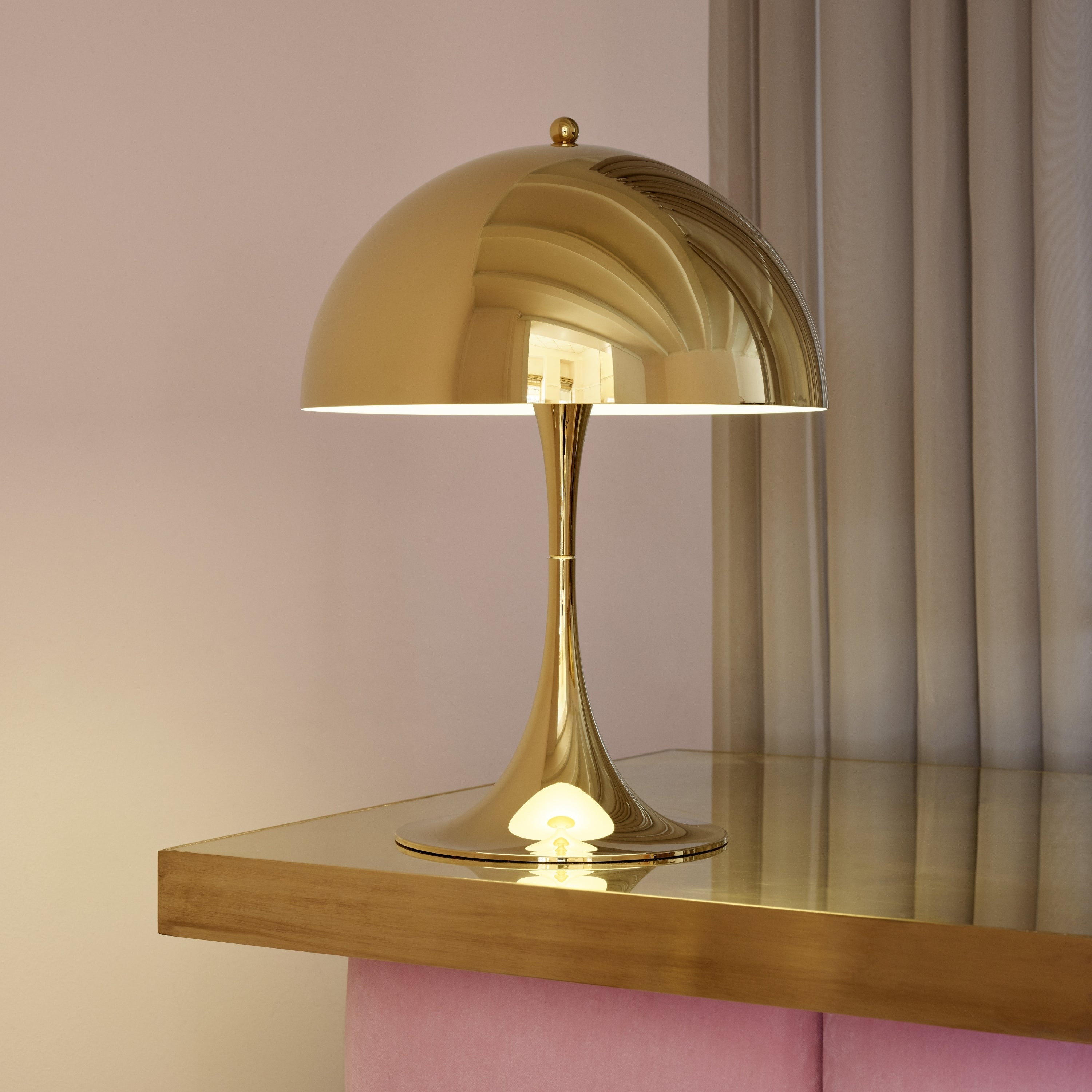 Panthella320  Bordlampe